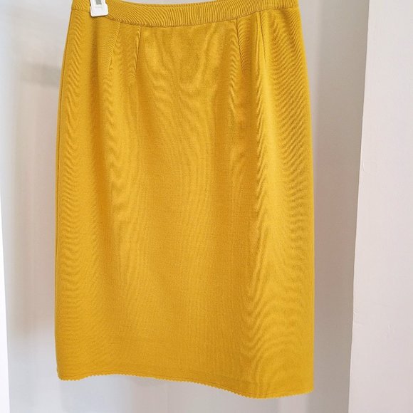 Gino Paoli Dresses & Skirts - Gino Paoli Wool Pencil Skirt Vintage Italy